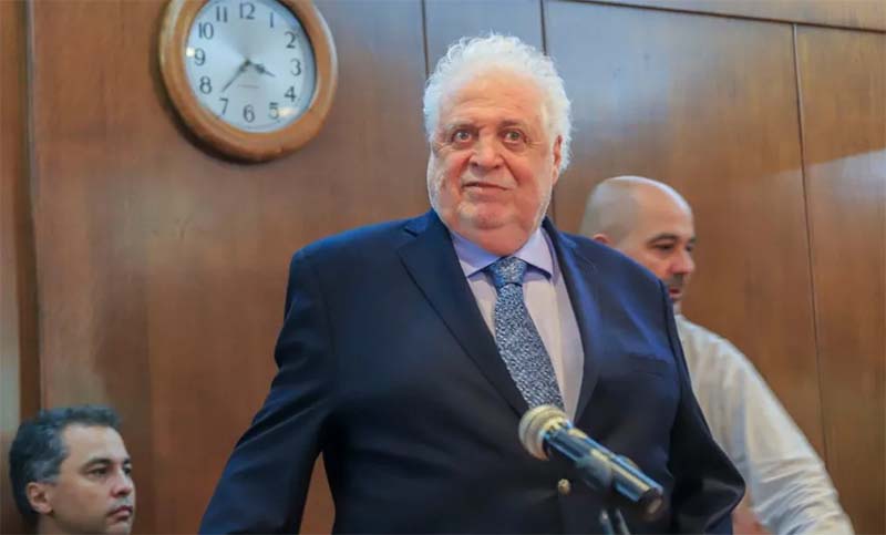 Ginés González García: «Es difícil decidir que no se extienda la cuarentena en una curva ascendente de casos»