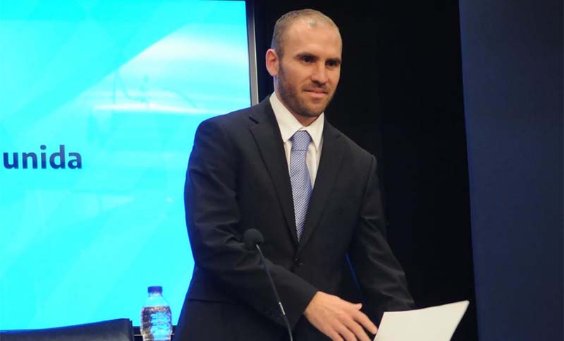 El ministro Guzmán afirmó que forzar mayor austeridad para pagar deuda sería desastroso