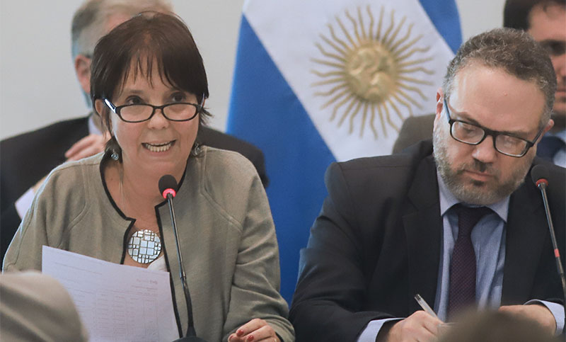 Los datos económicos que mira el Gobierno para definir la asistencia a privados