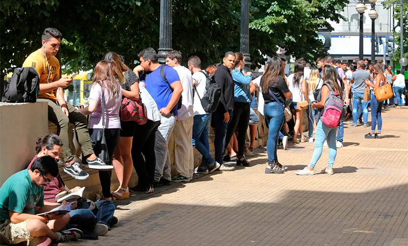 ¿Ingreso básico universal o trabajo para todos?