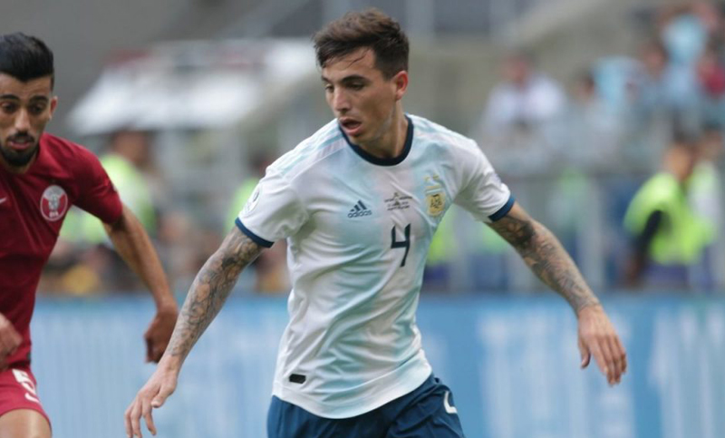 Renzo Saravia visitó a su padre y hubo que aislar a 22 personas