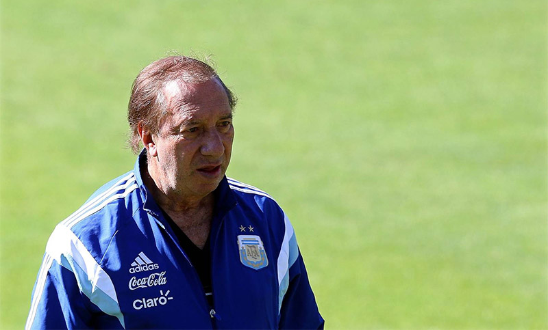 Bilardo fue trasladado a una clínica por precaución