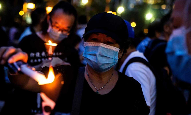 Homenaje a las víctimas de Tiananmen finalizó con arrestos en Hong Kong