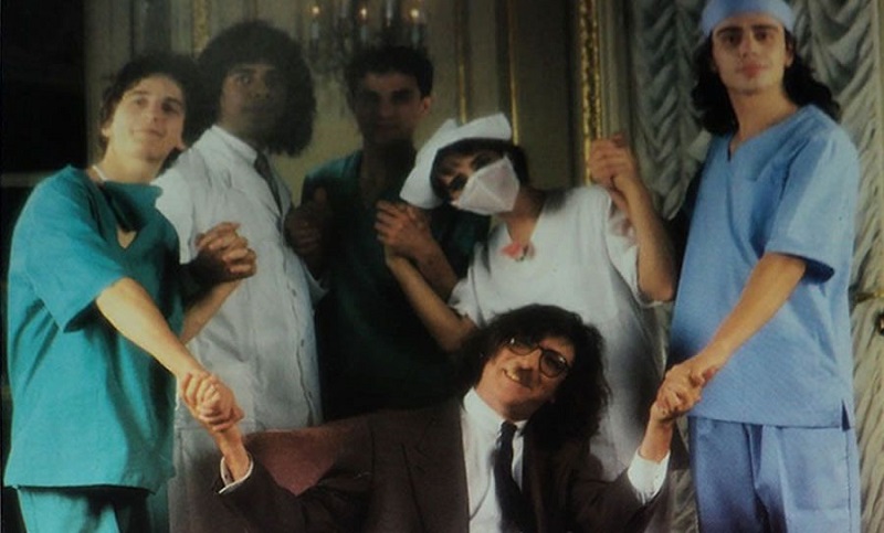 Dieron de alta a Charly García, quien «se encuentra en su casa y con muy buena evolución»