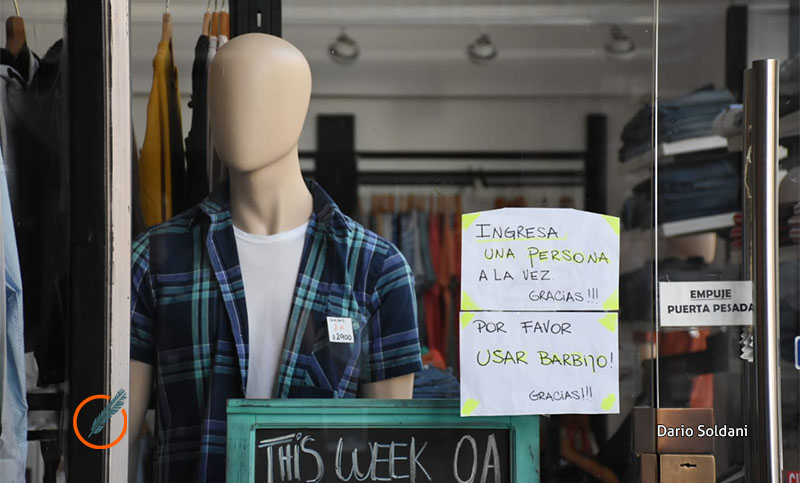 Ante la crisis y debacle de ventas, comerciantes expectantes por el adelantamiento horario