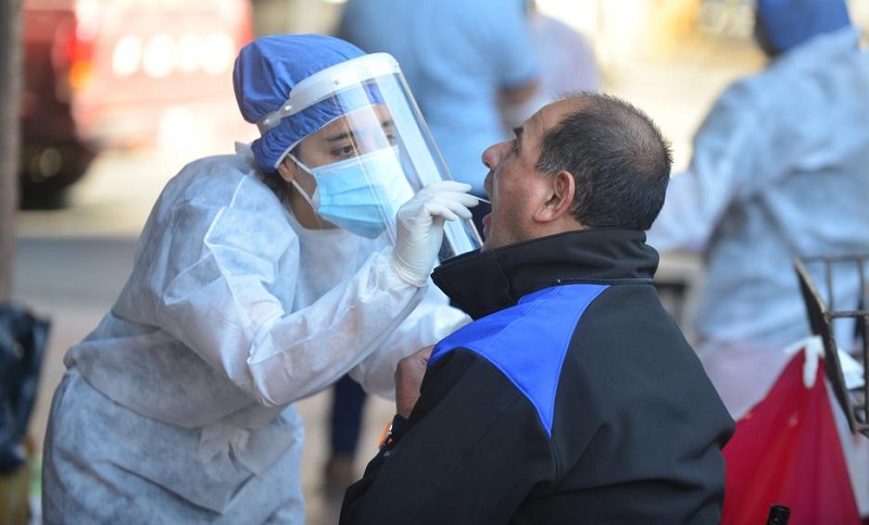 Con récord de contagios, se confirmaron 2.146 casos de coronavirus y 32 fallecimientos en el país 