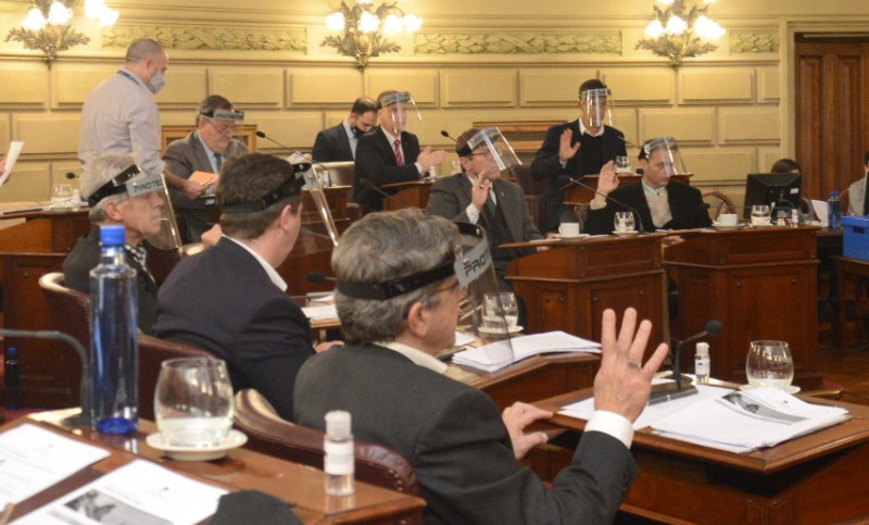 El Senado santafesino aprobó la ley de paridad de género, ahora define Diputados