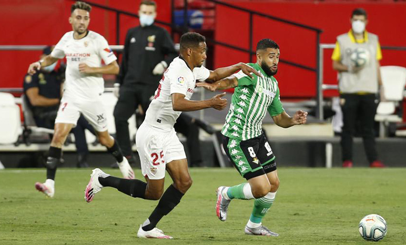 Sevilla derrotó al Betis, en la reanudación de la Liga Española
