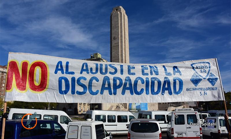 Transportistas de personas con discapacidad denuncian recortes