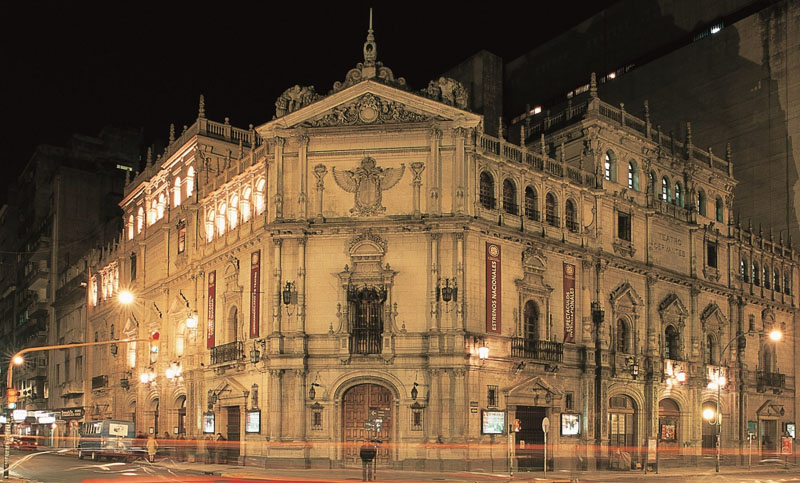 Casi 700 dramaturgos de todo el país participaron del concurso federal del Teatro Cervantes
