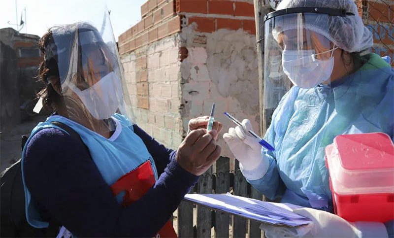 Seis nuevos fallecimientos y suman 1.049 los muertos por coronavirus en la Argentina