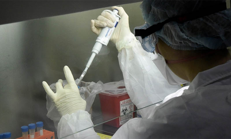 Confirman 17 nuevas muertes por coronavirus y el porcentaje de camas de terapia ocupadas en el Amba es del 54,1%