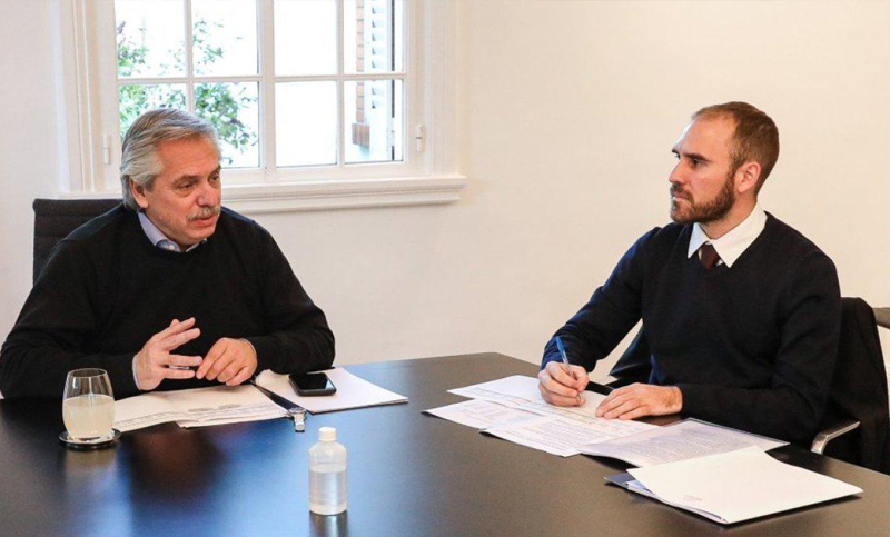 El Gobierno define su oferta final a los bonistas para evitar el default