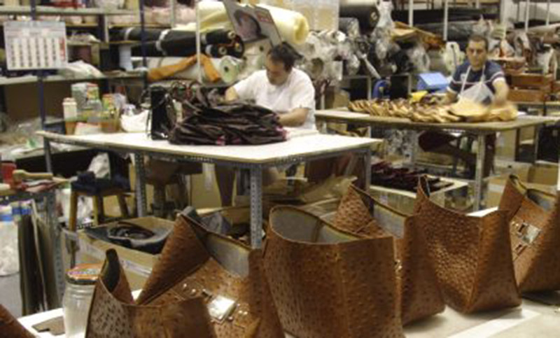 Manufactureros del cuero reclaman créditos blandos a los bancos para pagar el medio aguinaldo