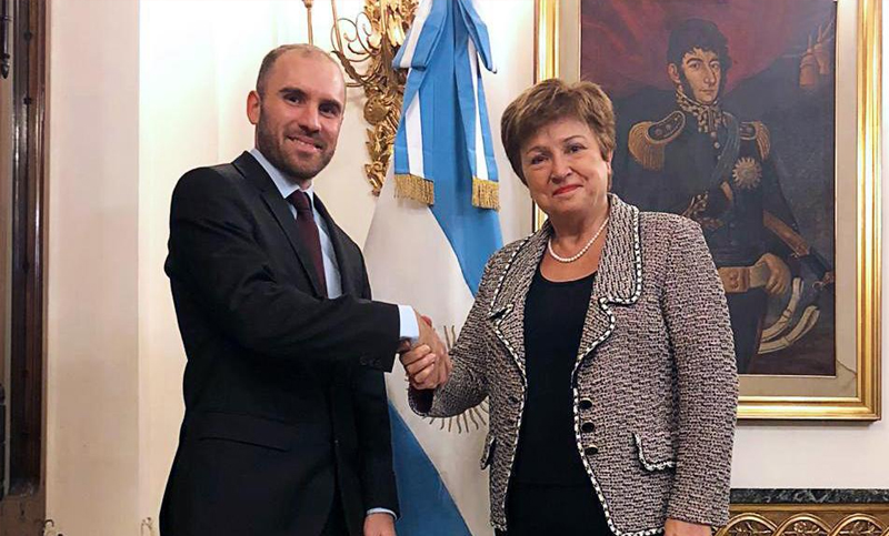 Directora del FMI dijo que «el objetivo es reestructurar la deuda para que Argentina pueda pagar»
