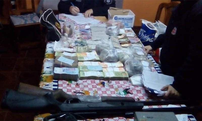 Allanamientos en Villa Constitución: un detenido y gran cantidad de dinero secuestrado