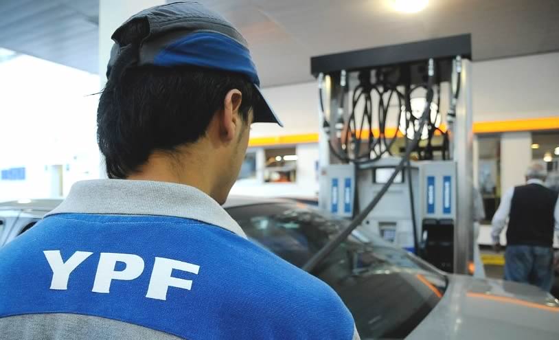 YPF asegura que no tiene previsto suspender trabajadores por el coronavirus