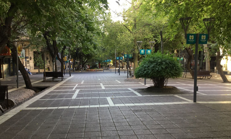 Varias ciudades de siete provincias retroceden por los contagios