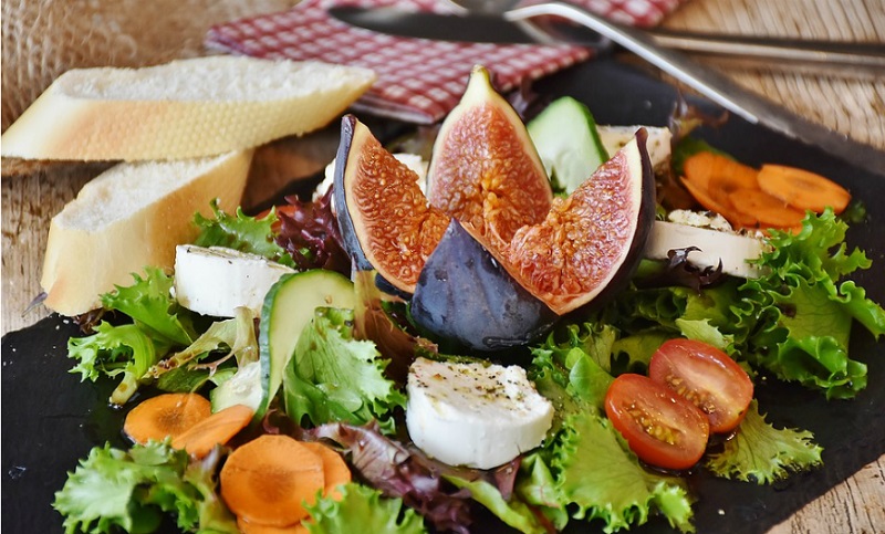 Recomendaciones para reemplazar la comida chatarra por alimentos saludables 