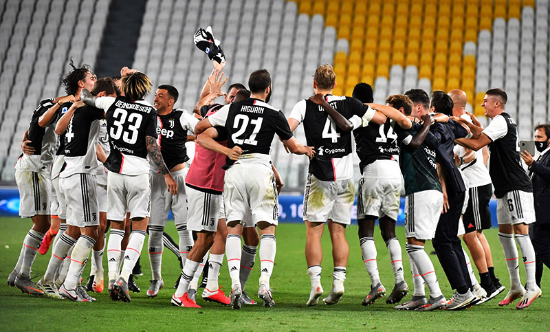 Juventus se consagró campeón del Calcio italiano por novena vez consecutiva