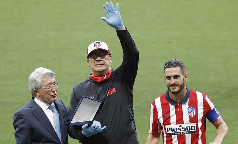 El Mono Burgos se despidió del Atlético de Madrid
