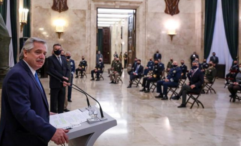 El Presidente anunció recomposición salarial para el personal militar de las Fuerzas Armadas