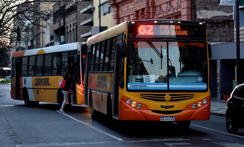 El transporte urbano cordobés vuelve a funcionar este jueves