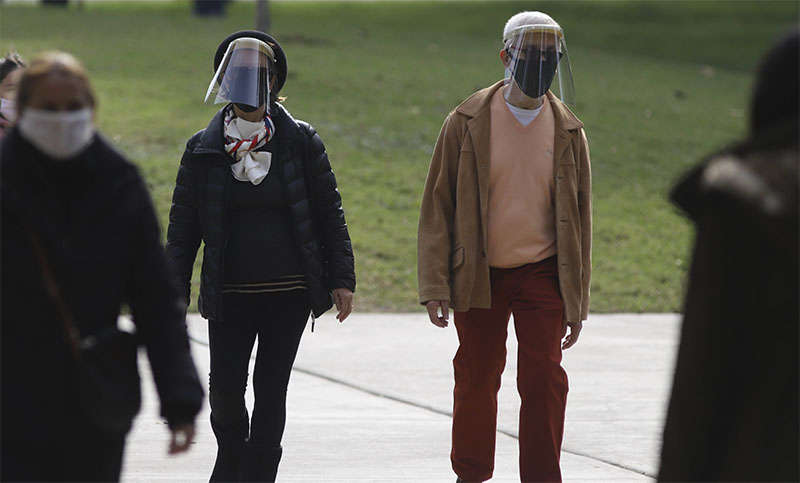 Otras 44 muertes y 2.667 contagios de coronavirus este miércoles en Argentina