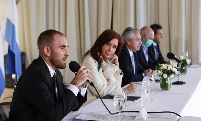 Cristina Kirchner elogió al ministro de Economía por su postura ante bonistas