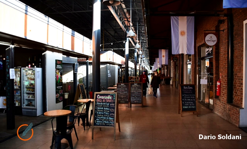 De los 40 locales del Mercado del Patio, cinco ya rescindieron contrato