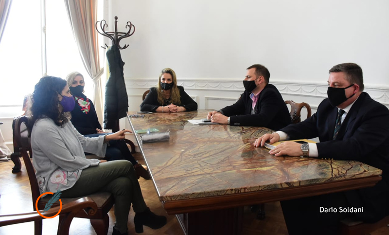 Se firmó un convenio para agilizar los trámites que se realicen ante la Oficina del Consumidor