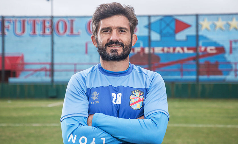 Emiliano Papa renovó contrato con Arsenal hasta diciembre de 2021