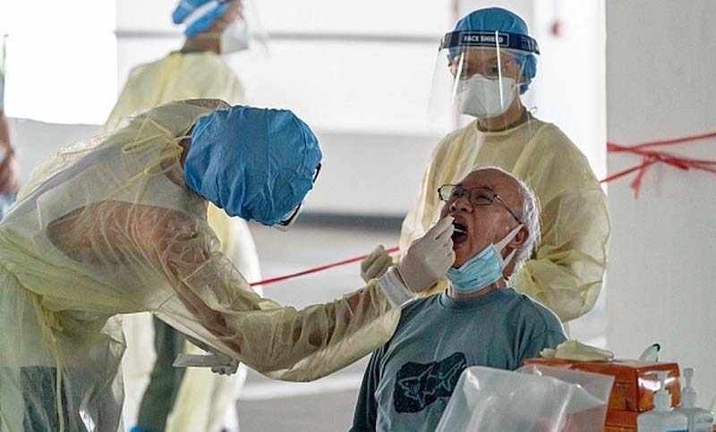 Hong Kong le hará el test de coronavirus gratis a todos sus habitantes