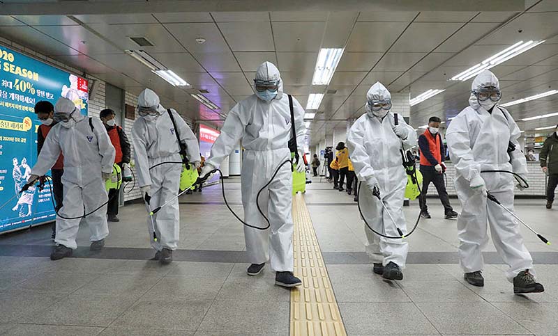Los contagiados por coronavirus en el mundo ya superó la barrera de los 24 millones y hay más de 826 mil muertos