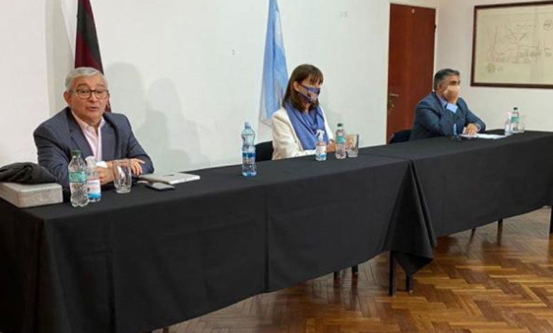 Legisladores impulsan regular la importación y comercialización de la hoja de coca