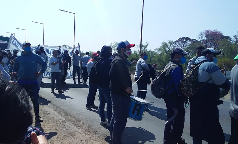Una patota de Vicentin atropelló a dos trabajadoras de la Algodonera Avellaneda