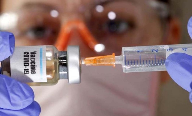 Rusia espera comenzar a vacunar contra el coronavirus en un mes