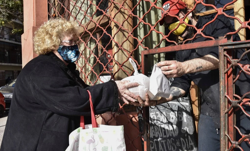 Las ventas minoristas cayeron un 27,7% en el mes de julio