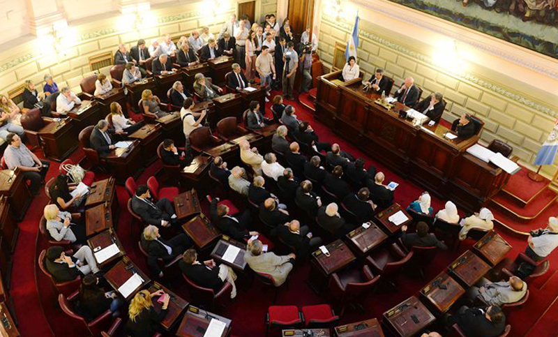 La legislatura aprobó un bono a docentes reemplazantes de Santa Fe