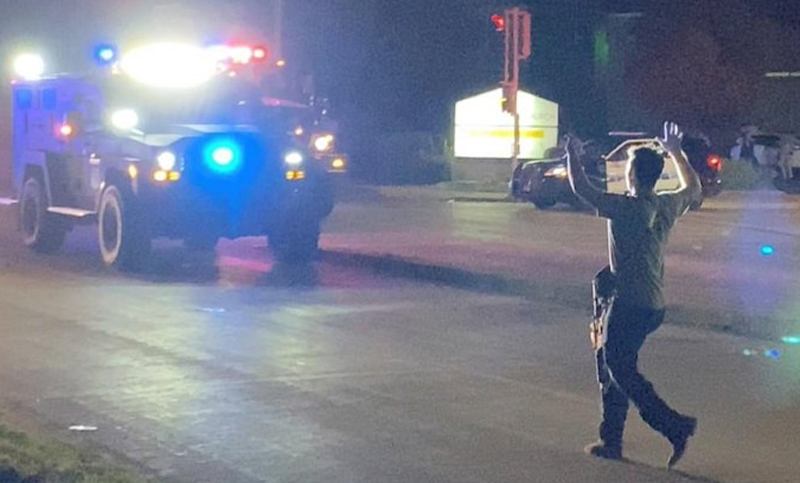 Dos muertos y un herido al ser baleados en una protesta antirracista en EEUU