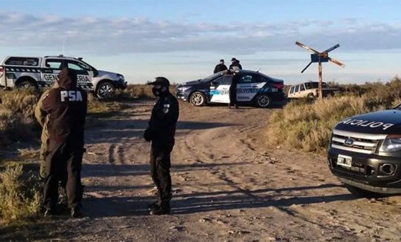 Hallan medias y restos de telas durante un rastrillaje en cangrejales de General Cerri