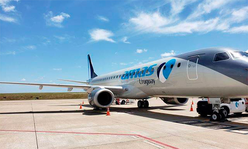 Argentina prohíbe un vuelo comercial sobre su espacio aéreo de Malvinas