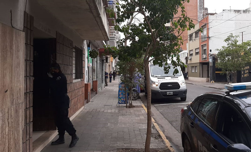 Un hombre que tenía Covid-19 fue encontrado sin vida en su domicilio