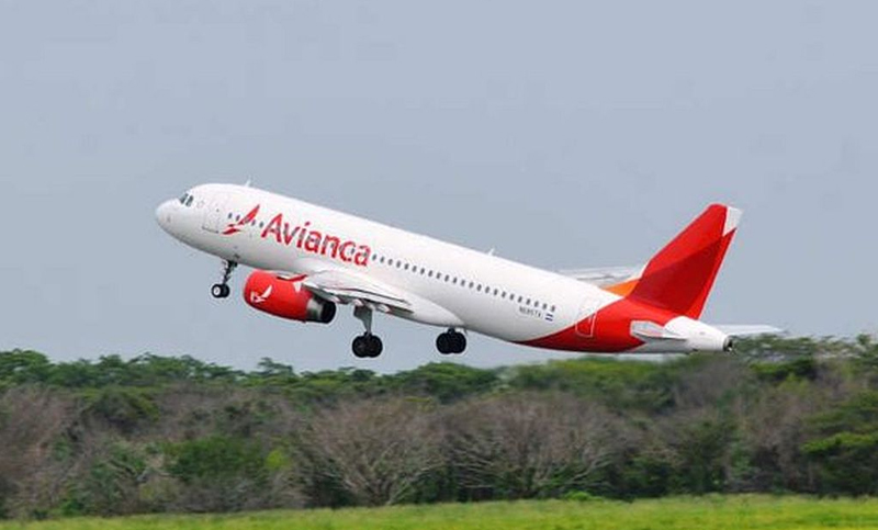 Colombia reanuda vuelos internacionales luego de casi seis meses suspendidos