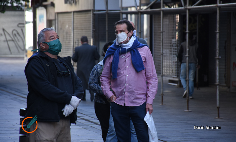 Entre la contención del virus y la subsistencia, los rosarinos opinaron sobre las posibles restricciones