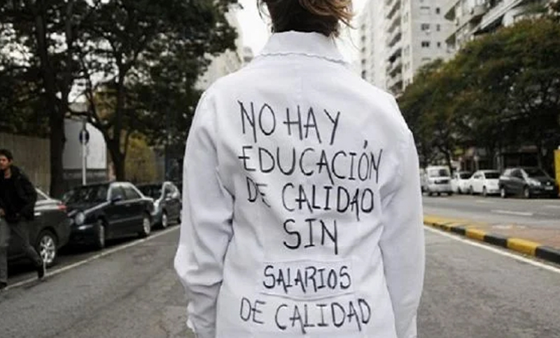 Advierten que los salarios docentes del país se ubican por debajo de la línea de pobreza