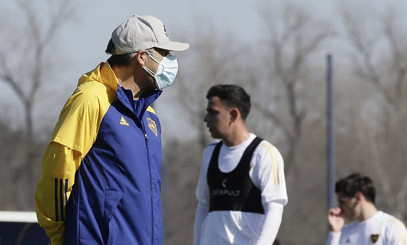 Boca: Russo no viajó a Paraguay y no hay casos de coronavirus en el plantel