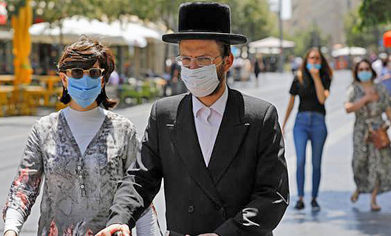 Israel supera los 4.000 positivos diarios y prepara una cuarentena total