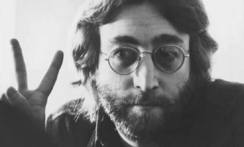 Canciones, fotos inéditas y cartas: la colección para celebrar los 80 años de John Lennon