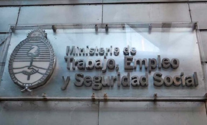 Trabajo convocó a una reunión este martes para resolver la paritaria mercantil 